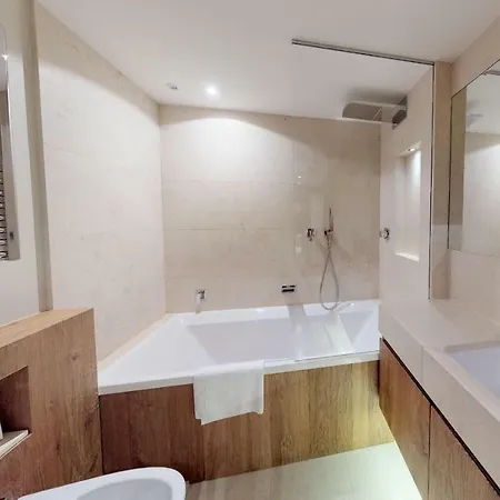 Διαμέρισμα Ruinatsch 67